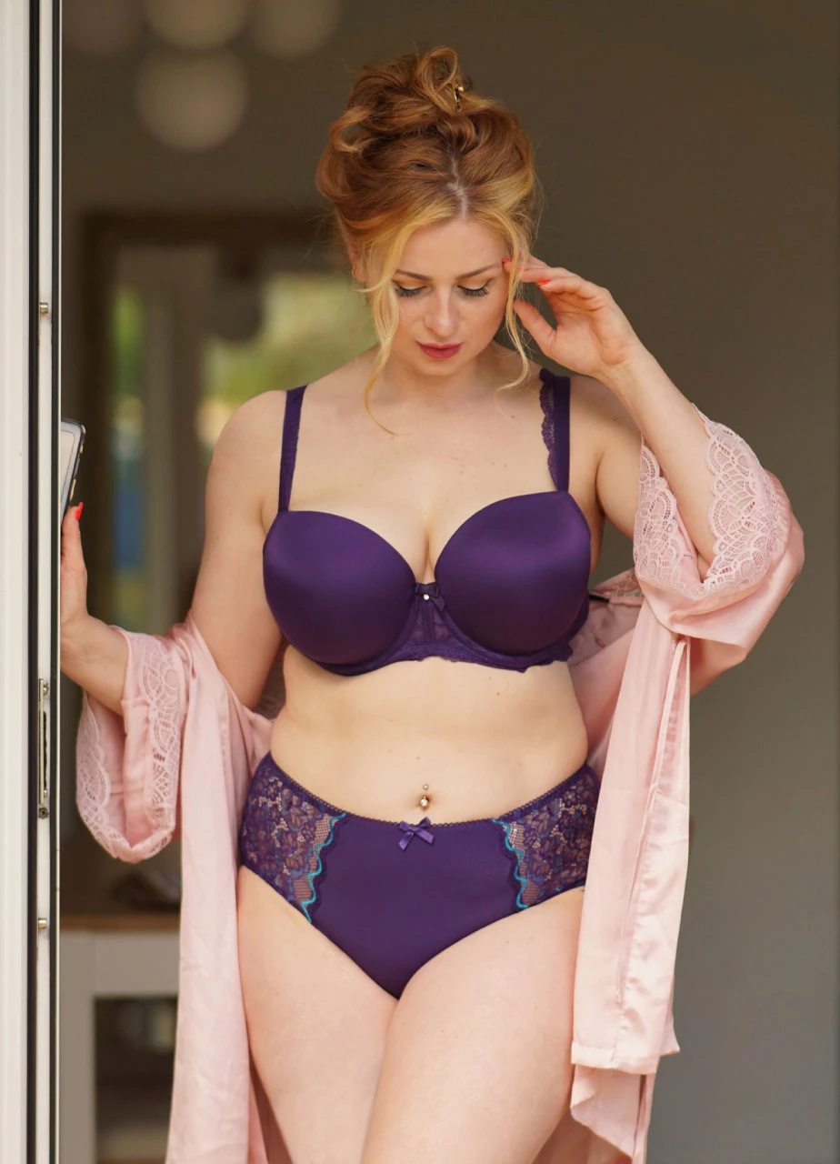 Panache Bügel-BH Mit Gemoldeten Cups "Ardour" | Indigo 3 Panache Bügel-BH Mit Gemoldeten Cups "Ardour" | Indigo