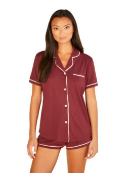 Titelseite -Outlet COSABELLA Store Bella Pyjama Vino Cosabella Shop vorne min 1280x1280