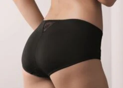 ANITA Taillenslip "Fleur" | Schwarz -Outlet COSABELLA Store Fleur schwarz Taillenslip Model back 1280x1280