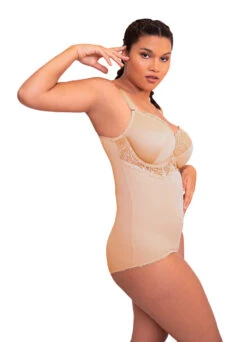 Body Mit Bügel "Gala" | Skin -Outlet COSABELLA Store Gala skin Shop Nuri DSC07362 ShopBa1f8qHGDTqVQ 1280x1280